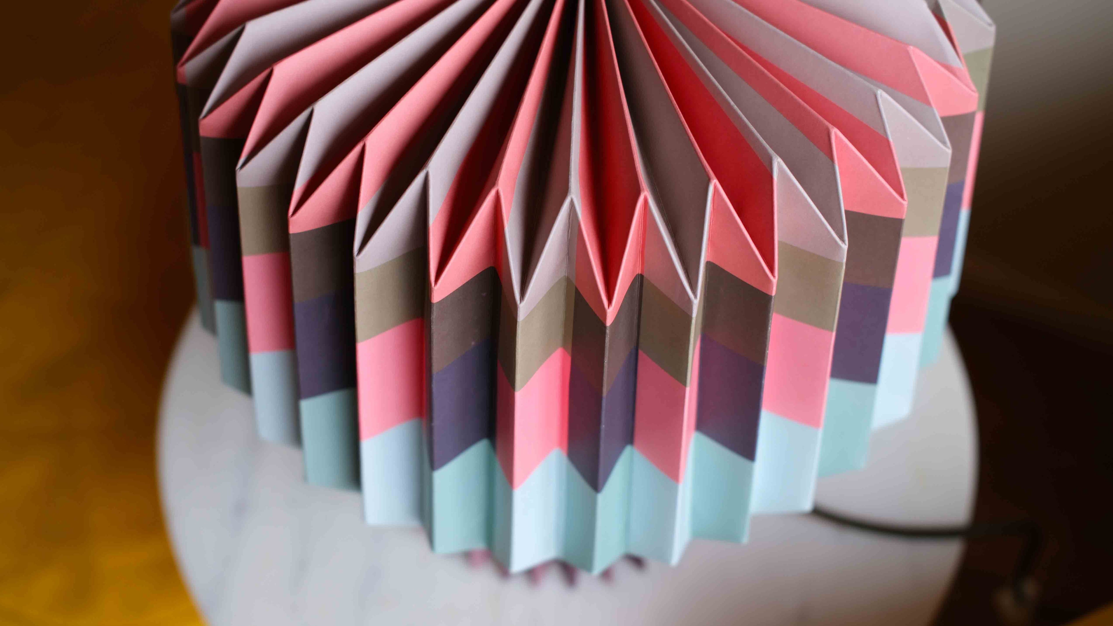 Remember Anna Blocks Paper Table Lamp – Colourful Retro Lighting