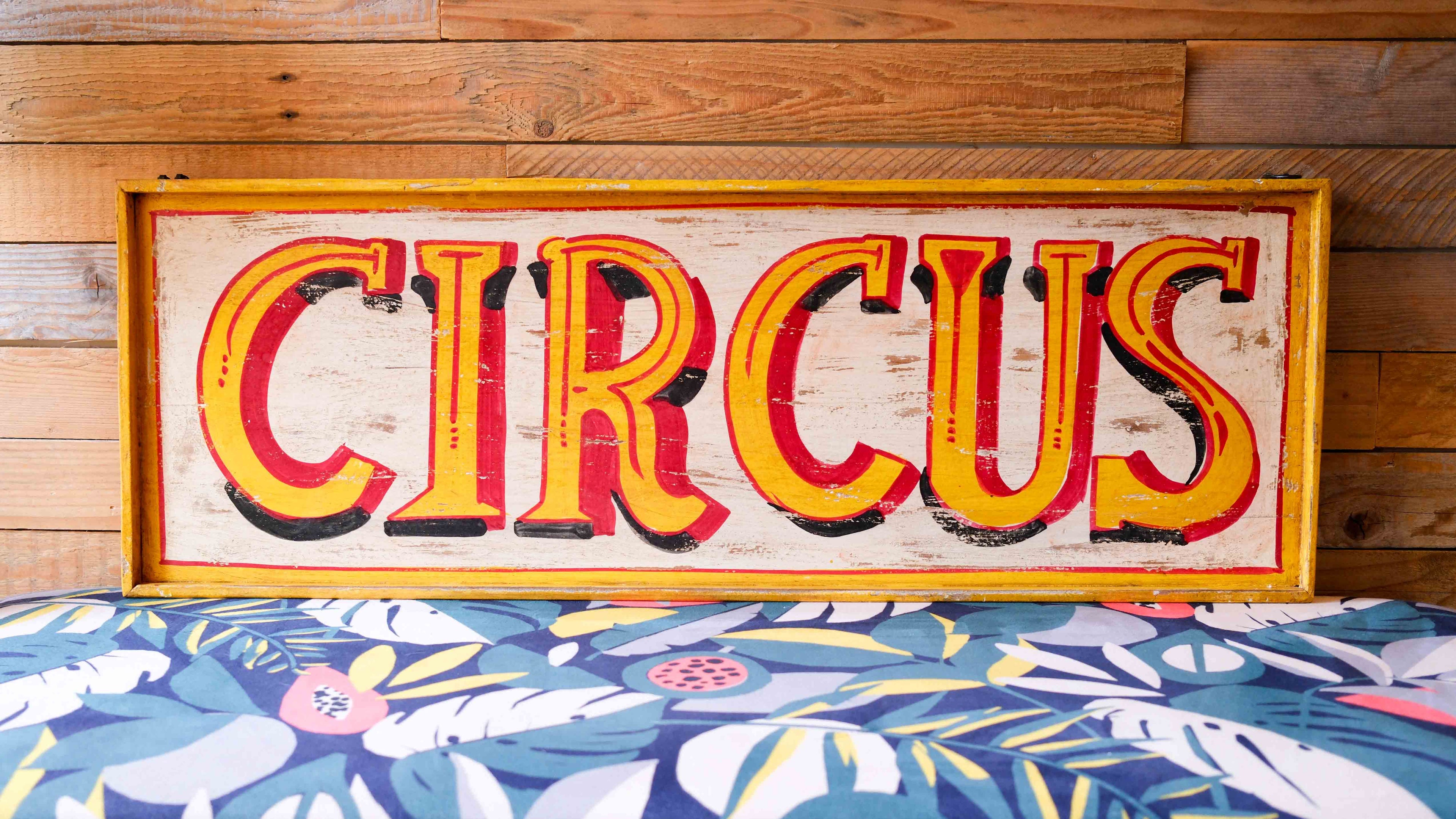 Circus Wooden Sign – Hand-Painted Vintage Fairground Wall Sign