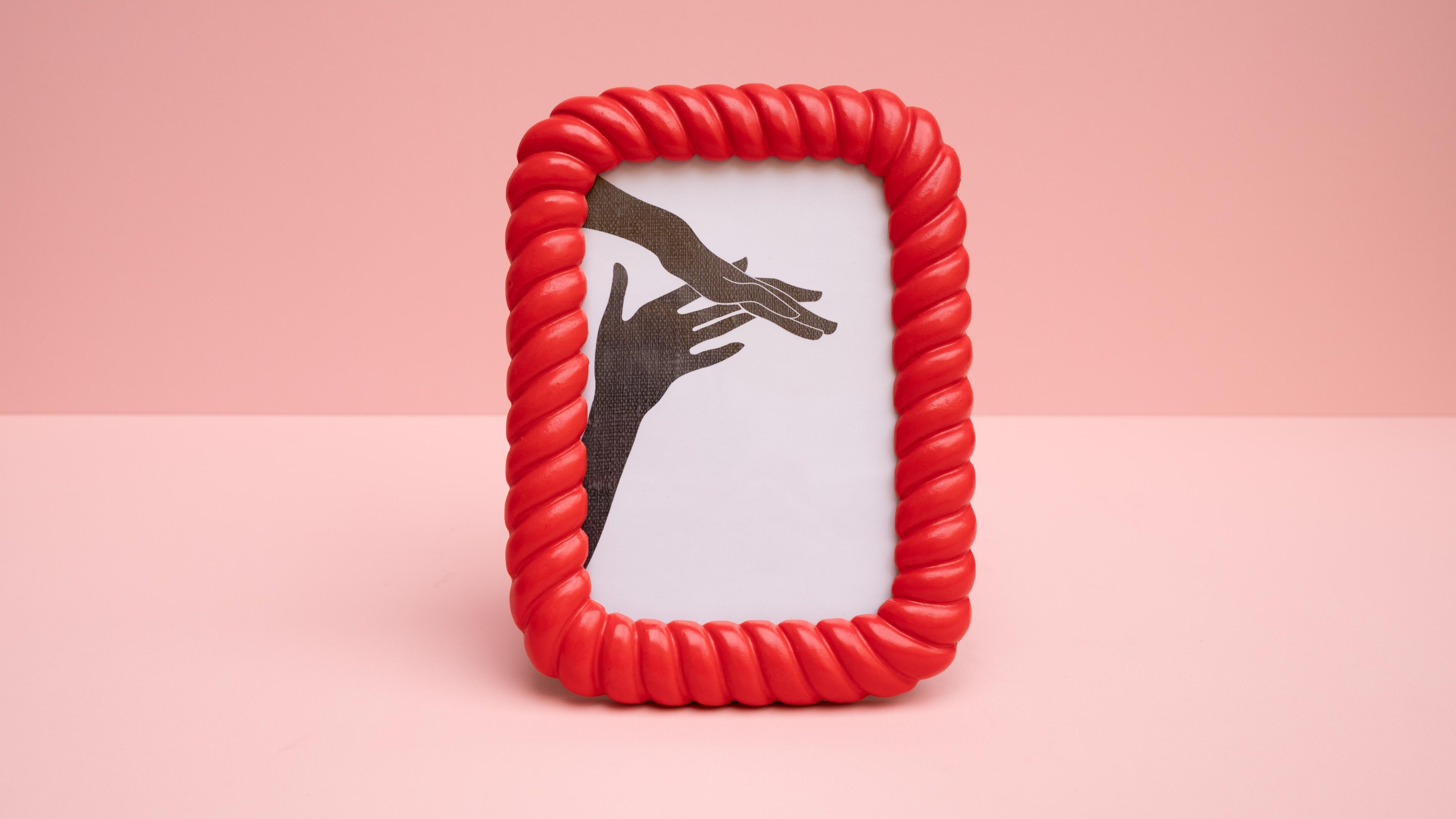 Red Twisted 6x4 Photo Frame
