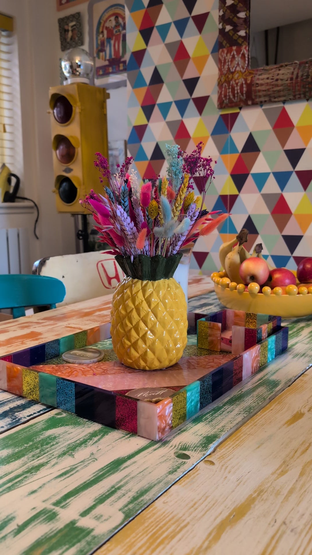 Pineapple Vase – Tropical Yellow Home Décor
